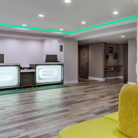Quality Inn Murfreesboro-University Area Eksteriør billede
