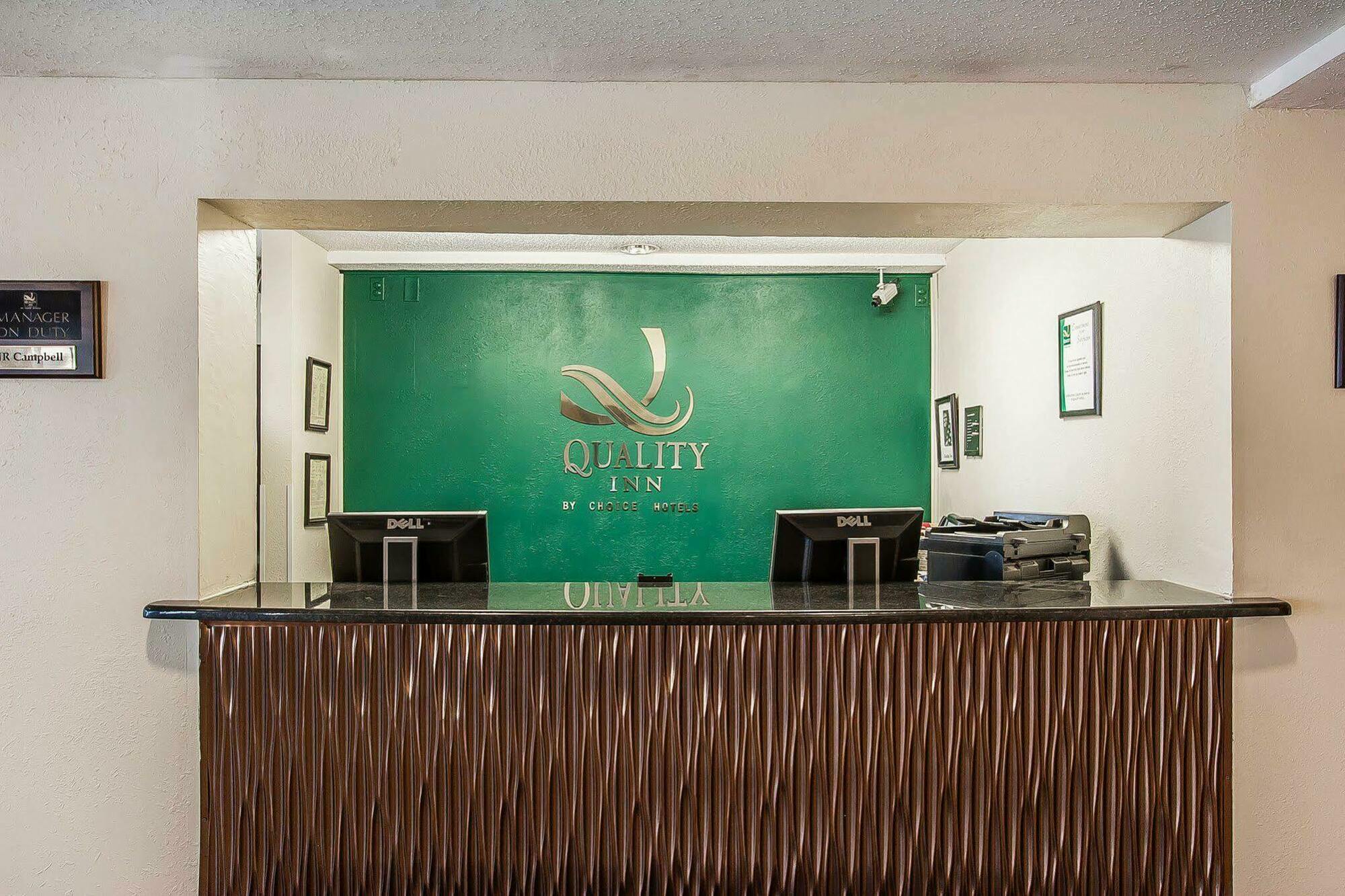 Quality Inn Murfreesboro-University Area Eksteriør billede